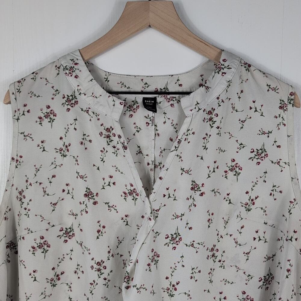Shein Curve Plus 4XL Women’s Blouse White Floral Sleeveless V-Neck Button Front - Picture 3 of 12